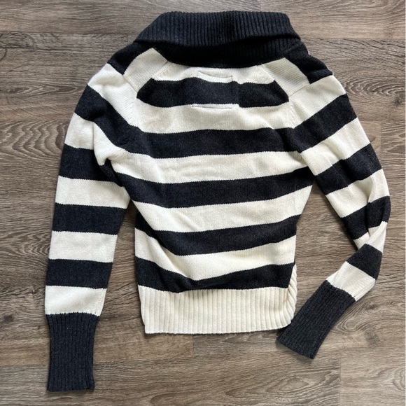NWT American Eagle Angora Rabbit Hair Blend Black White Striped Sweater size XL - Picture 4 of 10
